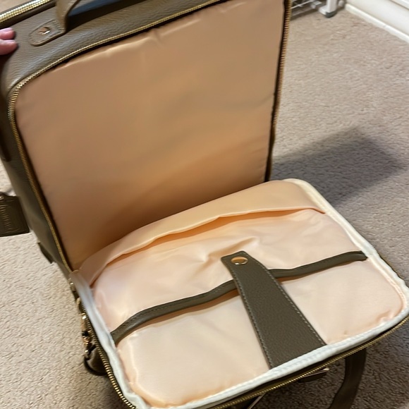 Montage Backpack - Picture 6 of 9